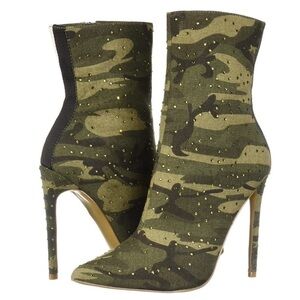 New! Steve Madden Wagu Boot